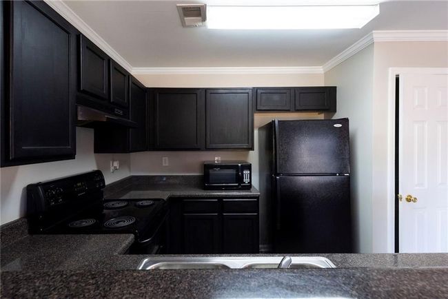 100 Avalon Dr, Condo with 2 bedrooms, 3 bathrooms and 1 parking in Calhoun GA | Image 10