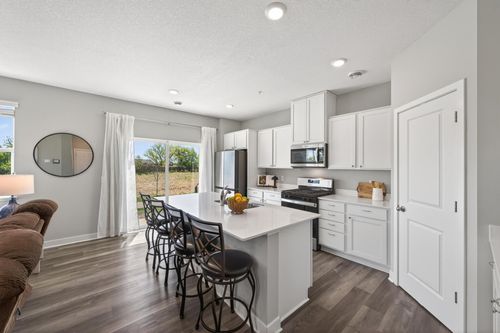13769 Kaylemore Trl, Rosemount, MN, 55068-4865 | Card Image