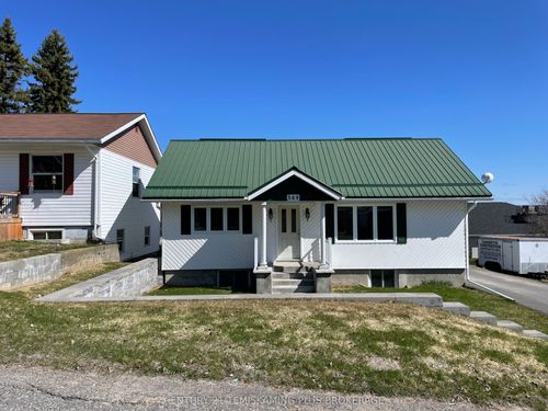 {{alt}} | Card Image