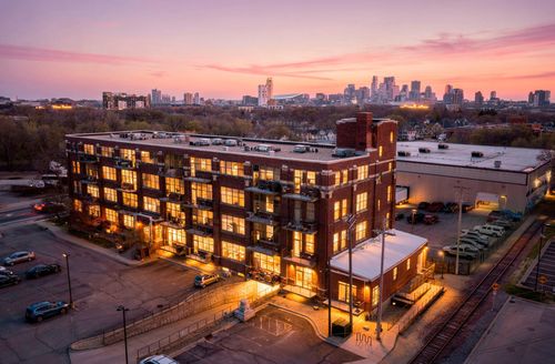 unit-301-1901 E Hennepin Ave, Minneapolis, MN, 55413-3007 | Card Image