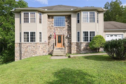 117 Fernwood Rd, Bushkill, PA, 18324-8873 | Card Image