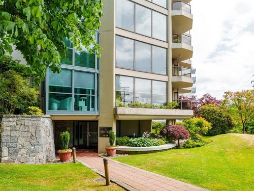 306-1689 Duchess Avenue, West Vancouver, BC, V7N1P7 | Card Image