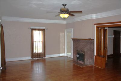 100 W 7th Street, House other with 3 bedrooms, 1 bathrooms and null parking in St. Elmo IL | Image 3