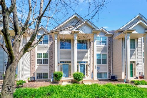 807 Summit Creek Dr, Shorewood, IL, 60404-8264 | Card Image