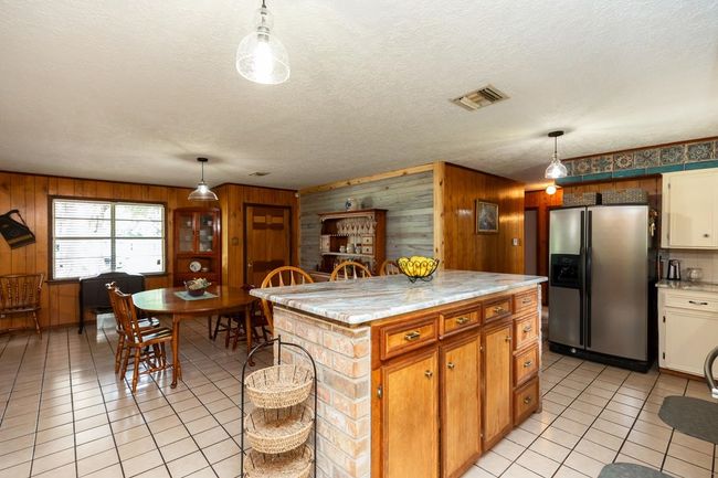 2610 Isbell Ln, House other with 4 bedrooms, 2 bathrooms and null parking in Silsbee TX | Image 13