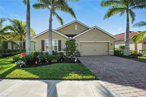 3215 Birchin Ln, FORT MYERS, FL, 33916-4579 | Card Image