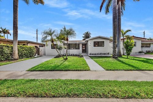 1004 Johnson St, Hollywood, FL, 33019-1134 | Card Image