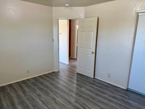 290 Northwoods Avenue, Manteca, CA, 95336 | Card Image