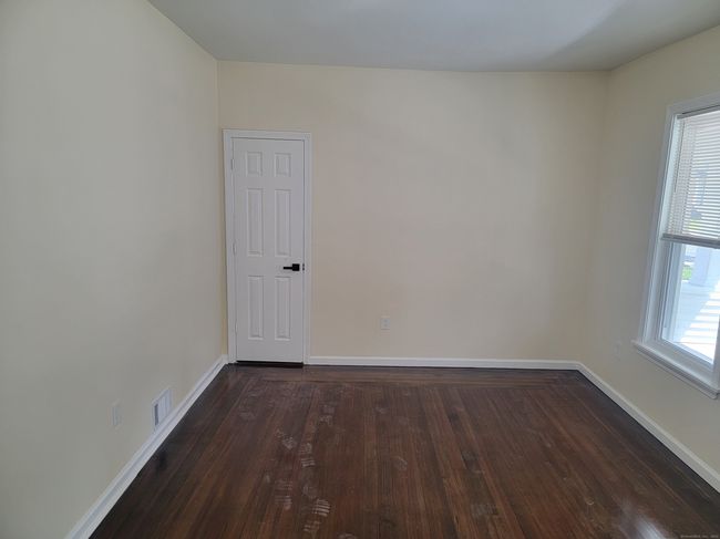 FL-1ST - 147 Edgewood St, Home with 3 bedrooms, 1 bathrooms and 1 parking in Hartford CT | Image 29