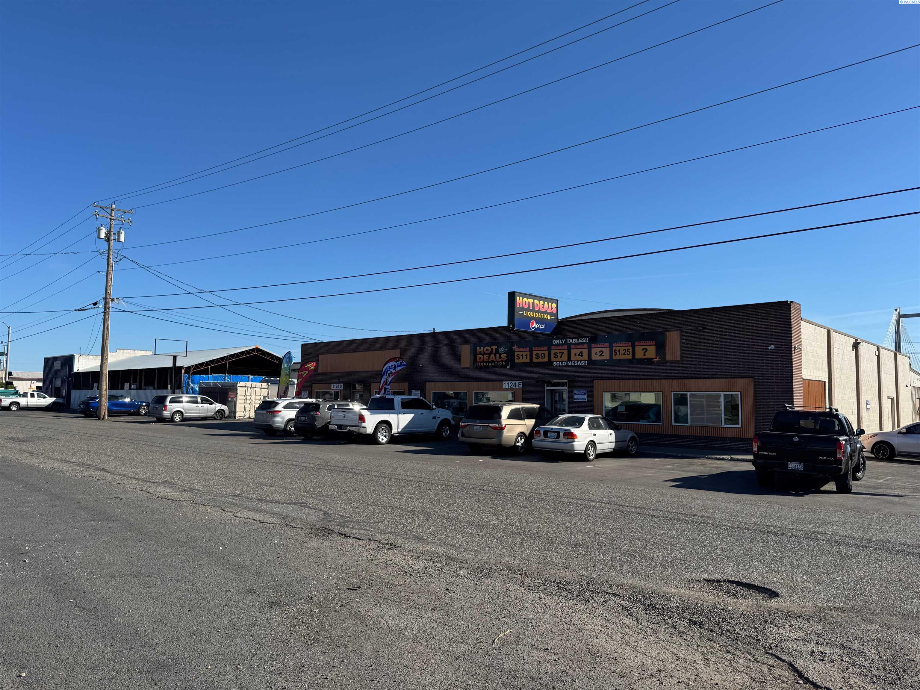 1124 W Ainsworth Ave, Pasco, WA