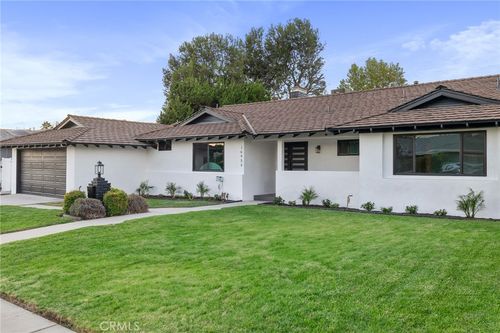 16955 Tupper St, Northridge, CA, 91343-3542 | Card Image
