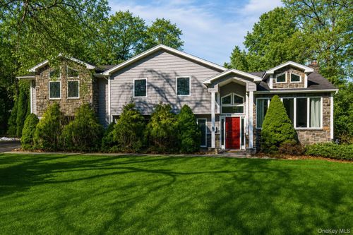87 Soundview Dr, Port Jefferson, NY, 11777-1147 | Card Image