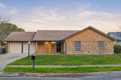 6719 Fair Lake Dr, San Antonio, TX, 78244-1664 | Card Image