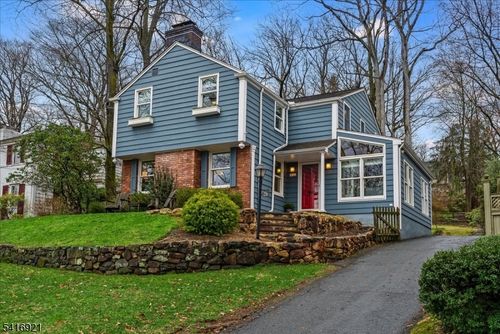 226 Mountain Ave, Summit, NJ, 07901-3208 | Card Image