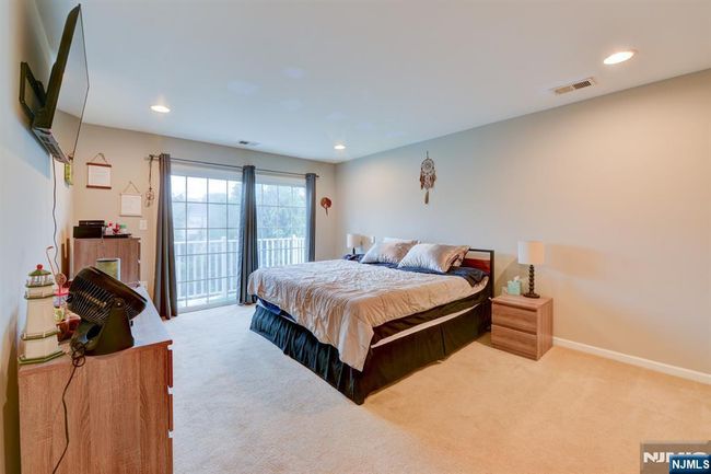179 Riverwalk Way, Townhouse with 2 bedrooms, 3 bathrooms and null parking in Clifton NJ | Image 12