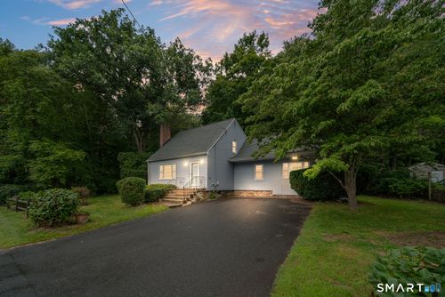 3 Dorman Rd, Oxford, CT, 06478-1601 | Card Image