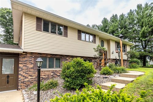 18107 Icicle Road, Sparta, WI, 54656 | Card Image