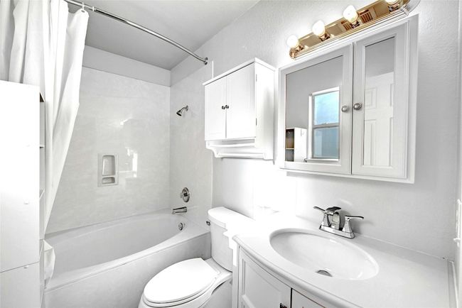 7405 Cayenne Ln, House other with 3 bedrooms, 2 bathrooms and 4 parking in Austin TX | Image 16