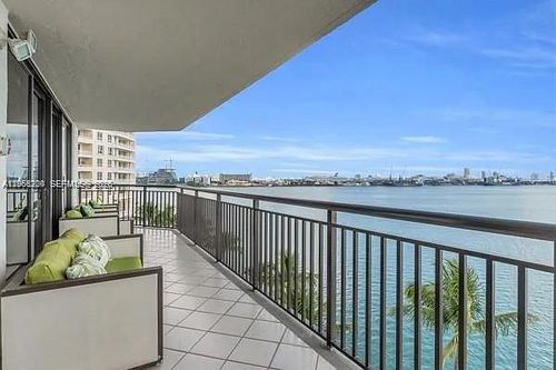 832-540 Brickell Key Dr, Miami, FL, 33131-2697 | Card Image