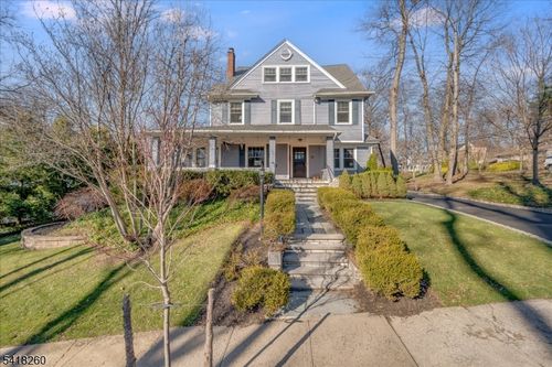 39 Oakview Ave, Maplewood, NJ, 07040-2213 | Card Image