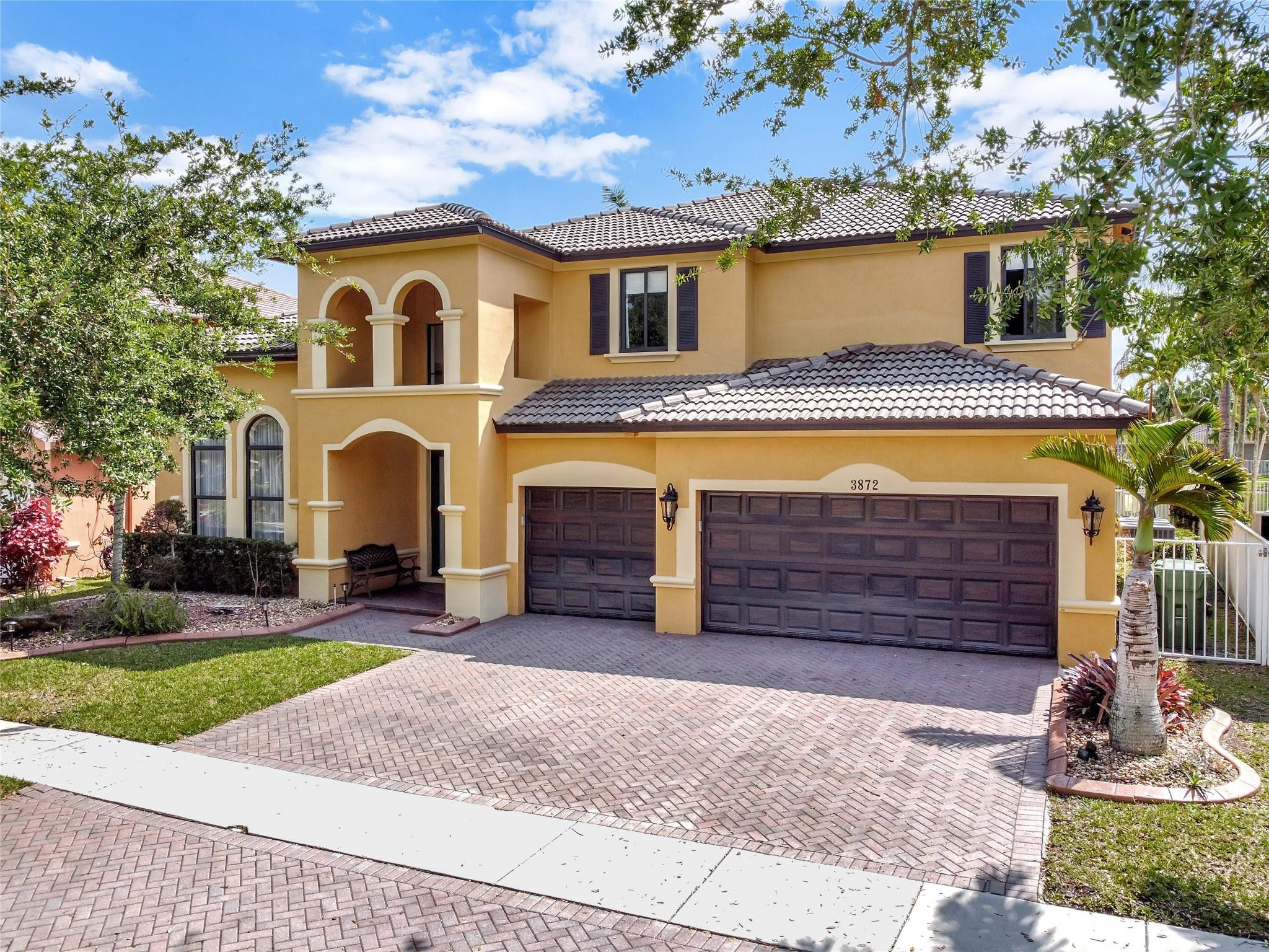 Residential in Weston