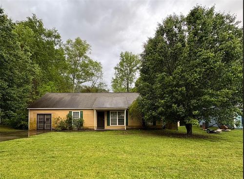 3040 Garnet Way, Atlanta, GA, 30349-8439 | Card Image