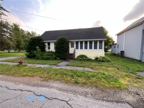 30 Wilson St, Gouverneur, NY, 13642-1329 | Card Image
