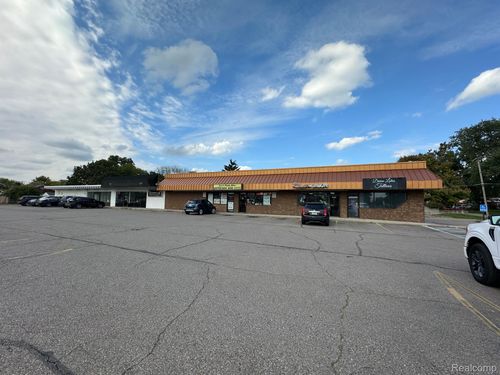 28900 Warren Rd, Westland, MI, 48185-2663 | Card Image