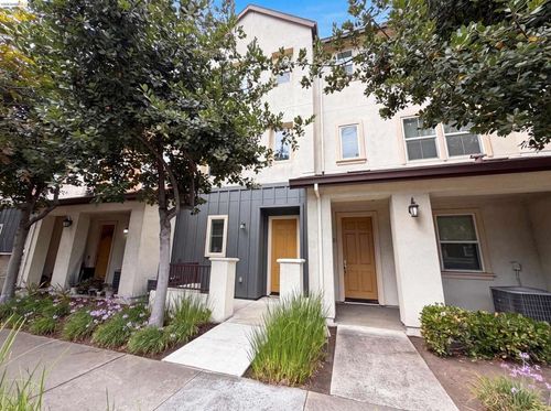 3127 Madsen St, Hayward, CA, 94541-6204 | Card Image