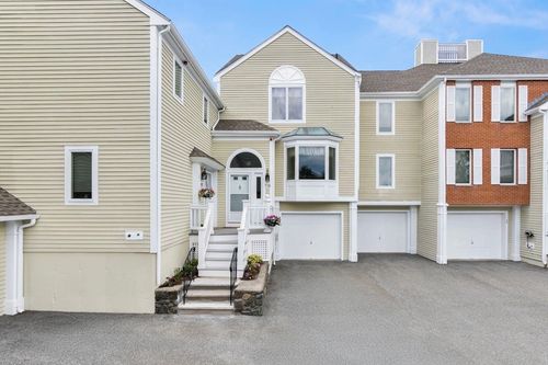 118-118 Abington Rd, Danvers, MA, 01923-4209 | Card Image