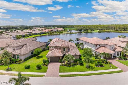 12749 Dundee Ln, NAPLES, FL, 34120-5288 | Card Image