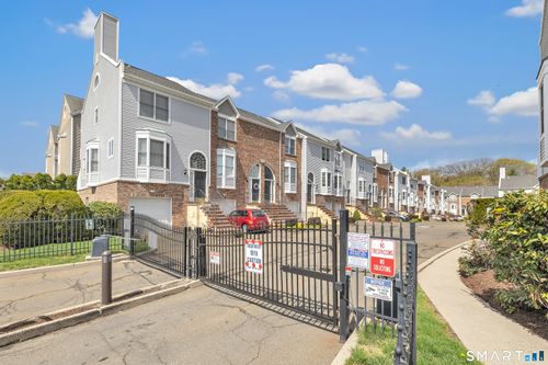 f9-2612 North Avenue, Bridgeport, CT, 06604 | Card Image