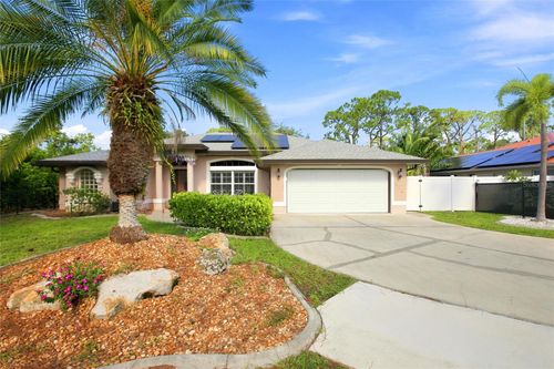 652 N Elm St, Englewood, FL, 34223-2753 | Card Image