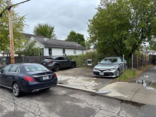 18 Calhoun Avenue, Providence, RI, 02907 | Card Image