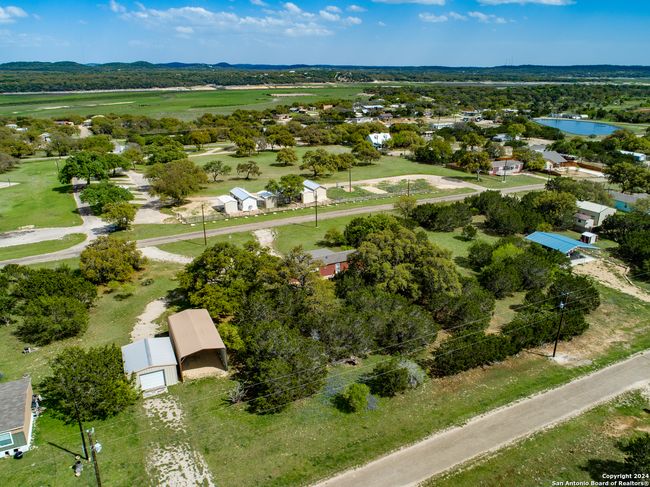 292 Pr 1517, House other with 2 bedrooms, 2 bathrooms and null parking in Bandera TX | Image 31
