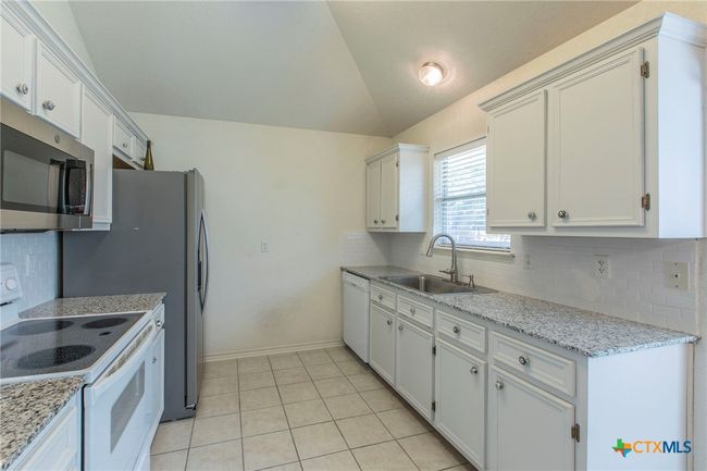 21 Artesian Dr, House other with 3 bedrooms, 2 bathrooms and null parking in Belton TX | Image 6