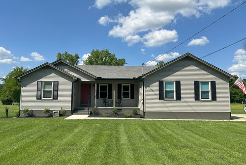 823 Brookhaven Cir, Shelbyville, TN, 37160-4801 | Card Image