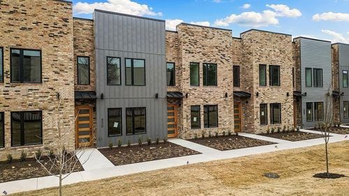 4124 W Olive St, Rogers, AR, 72756-1808 | Card Image