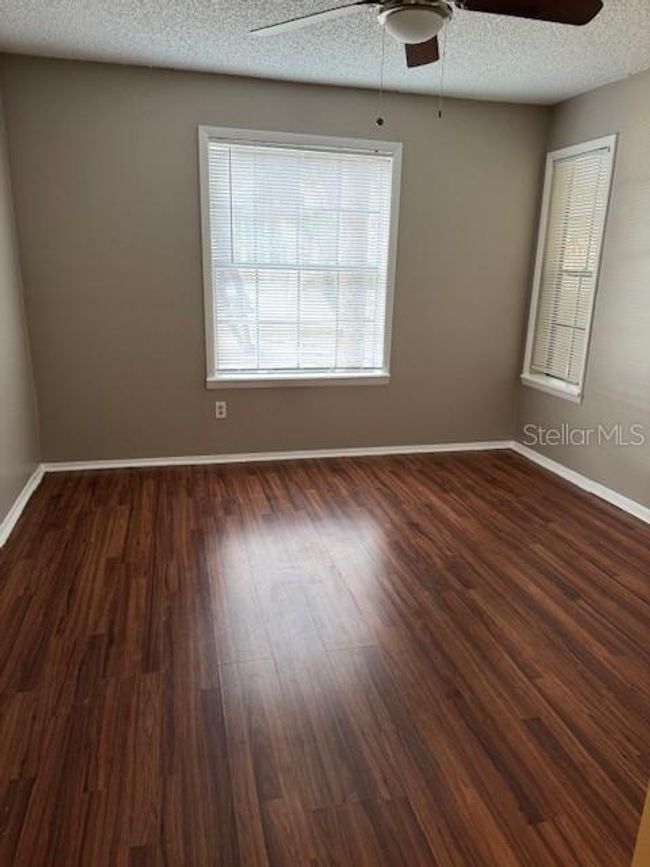 BEDROOM | Image 8