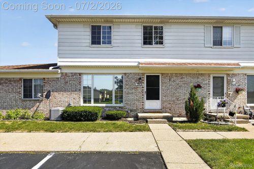 37638 Colonial Dr, Westland, MI, 48185-7596 | Card Image