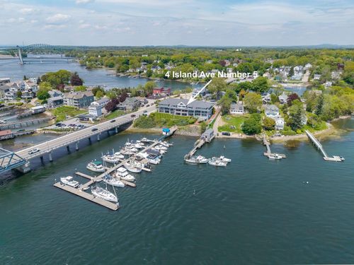 5-4 Island Ave, Kittery, ME, 03904-1673 | Card Image