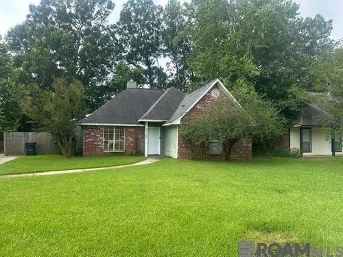 9130 Mason Dr, Denham Springs, LA, 70726-2752 | Card Image