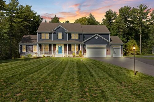 39 Erbeck Circle Ext, Bridgewater, MA, 02324-2561 | Card Image