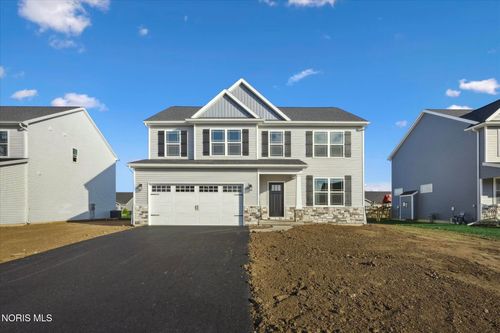 129 Valley Hall Dr, Perrysburg, OH, 43551-6970 | Card Image