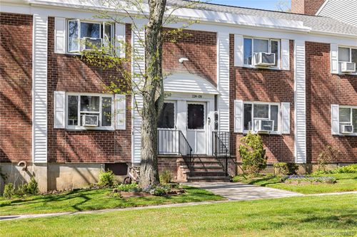 lower-2408-224-09 Manor Rd, Queens Village, NY, 11427-2005 | Card Image