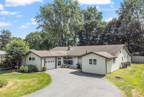 52 Lohnes Rd, Framingham, MA, 01701-4919 | Card Image