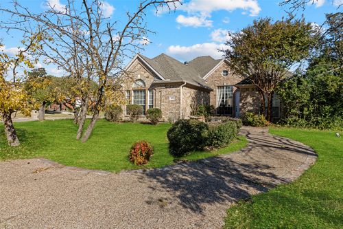 200 Hawthorne Dr, Murphy, TX, 75094-3524 | Card Image