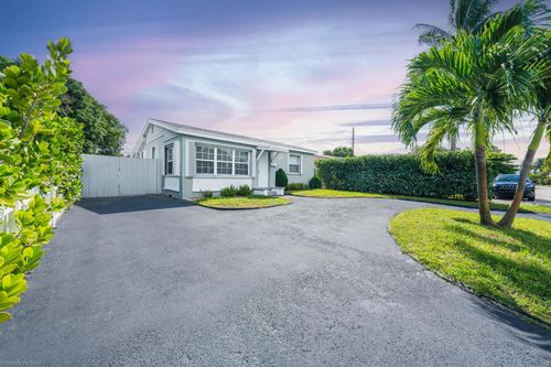 1214 Nw 1st Ave, Fort Lauderdale, FL, 33311-6020 | Card Image