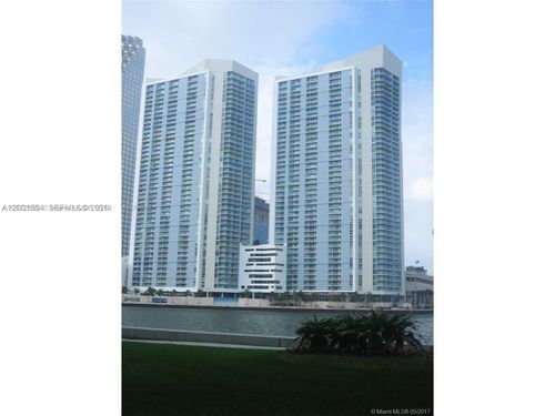 2115-325 S Biscayne Blvd, Miami, FL, 33131-2462 | Card Image