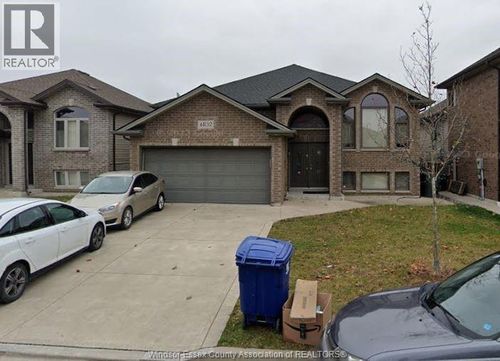 4832 Periwinkle Cres, Windsor, ON, N9G3G8 | Card Image